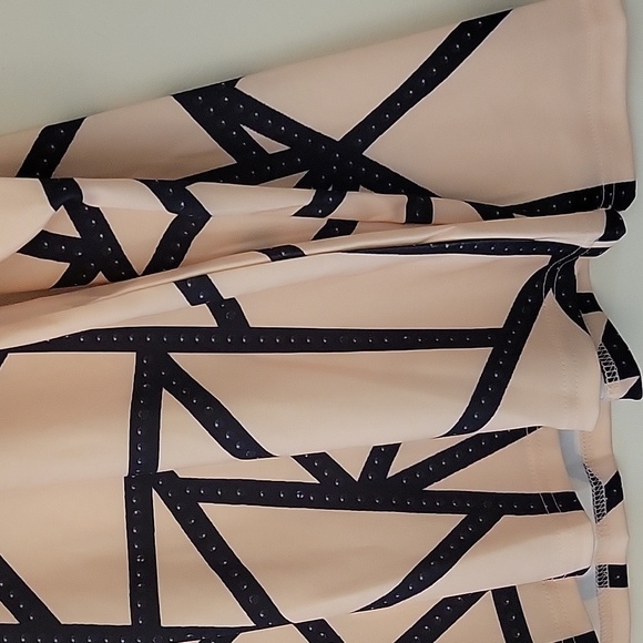 STYLISH LONGSLEEVE TOP LARGE - Picture 6 of 11